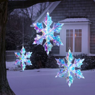 4 Christmas Wood Snowflake Decor 5 by Place & Time