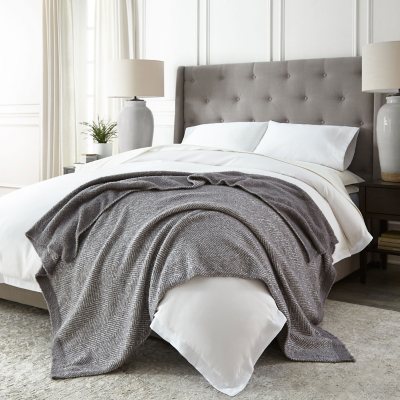 Sam's club best sale cozy throw