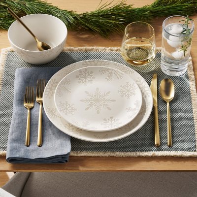 Holiday clearance dish set