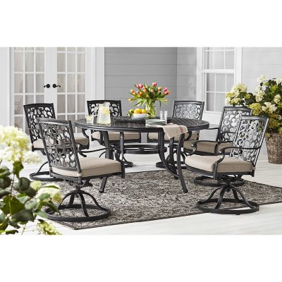 Circle patio table and chairs hot sale