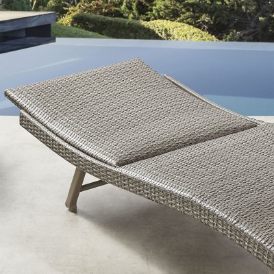 Sam's club wicker chaise lounge discount