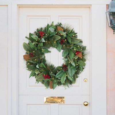 Wreaths & Garland