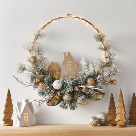 Member's Mark 24" Pre-Lit Village Wreath