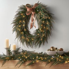 Member's Mark 32" Pre-Lit Cypress Wreath with Gold Shimmer