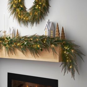 Member's Mark 9' Pre-Lit Cypress Garland with Gold Shimmer