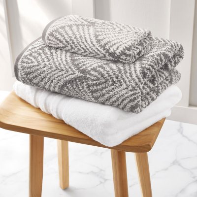 Member s Mark Hotel Premier 4 Piece Towel Set Assorted Colors Sam s Club