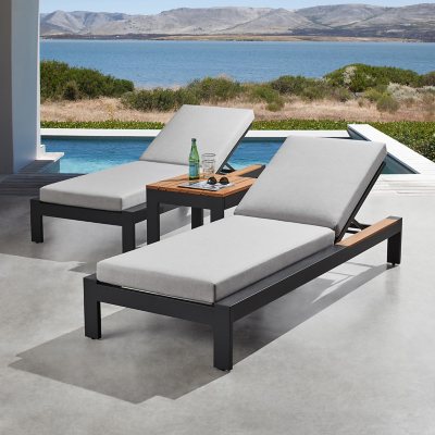 Outdoor Lounge Furniture