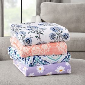 Member's Mark Lounge Throw, 60" x 70"