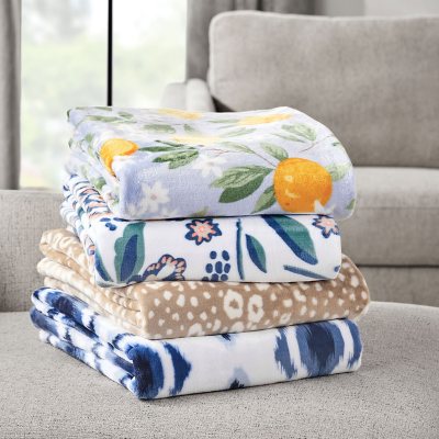 Member's Mark Lounge Throw, 60" x 70" - Sam's Club
