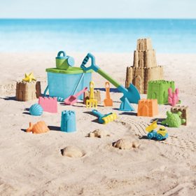 Member's Mark Giant Sand Castle Playset, 19 pc.