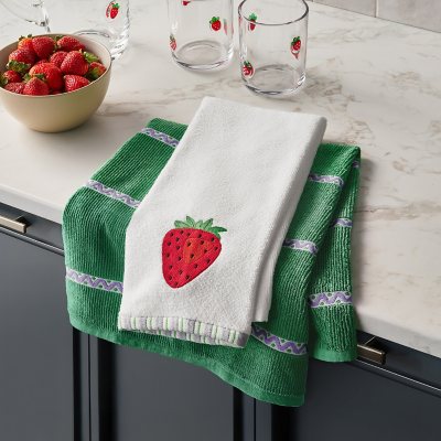 Member's Mark Fruit Capsules Kitchen Towel Set, 8-Pack: Strawberry:- Strawberry