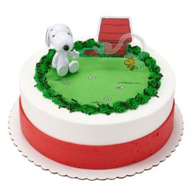 Peanuts 10" Round Double Layer Cake