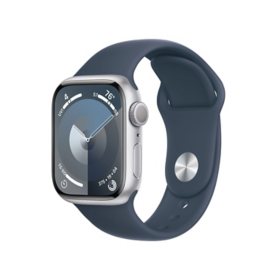 Apple Watch Series 3 (GPS, 42mm) - Space Grey Aluminium Case with Black  Sport Band : : Clothing, Shoes & Accessories
