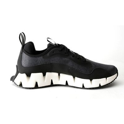 Black Reebok Zig Zag Comfortable Shoes