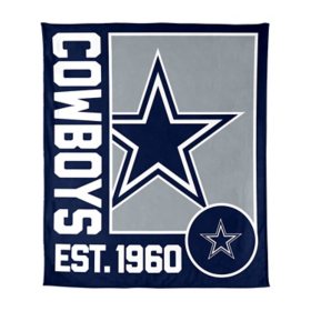Logo Brands Dallas Cowboys 60"x70" Super Plush Blanket