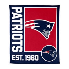 Logo Brands New England Patriots 60"x70" Super Plush Blanket