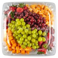 Member's Mark Fruit and Cheese Party Tray With Strawberries