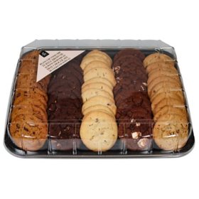 Member's Mark Holiday Cookie Tray, Assorted Flavors (60 ct.)