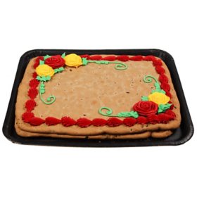 Member's Mark Half Sheet Double Layer Chocolate Chip Rose Cookie Cake