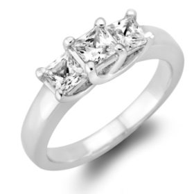0.96 CT. T.W. Princess-cut Diamond 3-Stone Ring in 14K White or Yellow Gold (I, I1)
