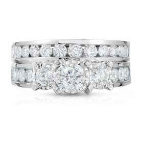 1.95 CT. T.W. 3 Stone Diamond Ring in 14K Gold