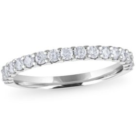 0.50 CT. T.W. 17-Stone Shared-Prong Diamond Band in 14K Gold (H-I, I1)