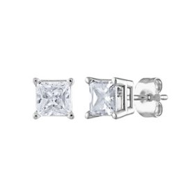 0.96 CT. T.W. Princess Diamond Stud Earrings in 14K White Gold (I, I1)
