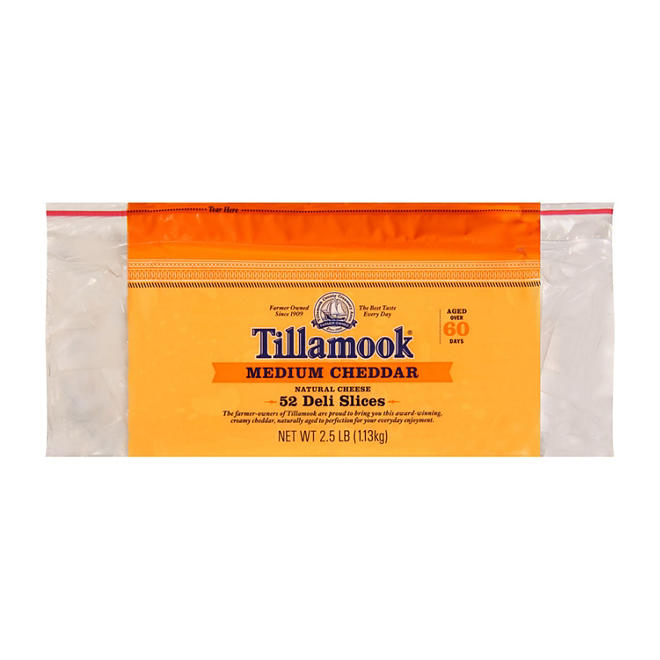 Tillamook Sliced Medium Cheddar Cheese (2.5 lb.)