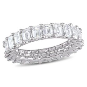 3.68 CT. T.W. Emerald Cut Diamond Eternity Band in 18K Gold