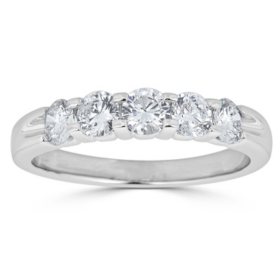 0.49 CT. T.W. 5-Stone Diamond Band Ring in 14K Gold (HI, I1)