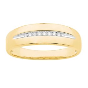 0.06 CT. T.W. Men's Diamond Wedding Band in 14k Yellow Gold