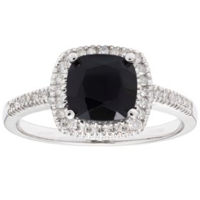 Onyx and 0.18 CT. T.W. Diamond Ring in 14K Gold