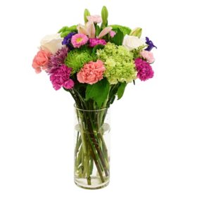 Member's Mark Mother's Day Vase Arrangement, 21 stems