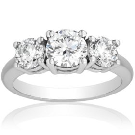 2.00 CT. T.W. Round Cut Three Stone Diamond Ring in 18K White Gold