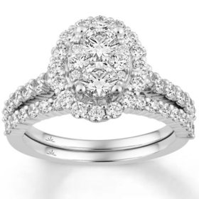 2.0 CT. T.W. Round Cut Halo Diamond Ring & Band Set in 14K Gold