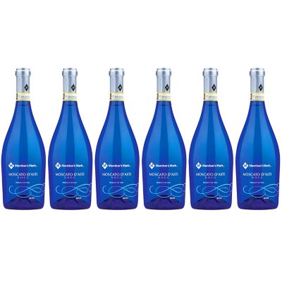 Moscato in deals the blue bottle