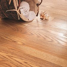 Traditional Living Golden Amber Oak II Laminate Flooring ...