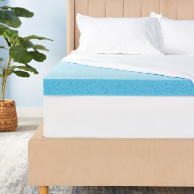 Memory foam mattress topper