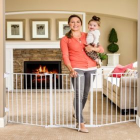Regalo Extra Wide Flexi Baby Gate, Fits Openings 28" - 76"