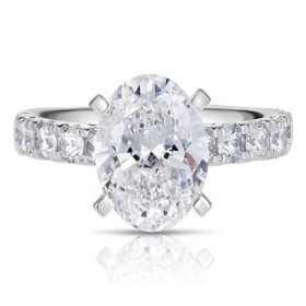 Lab Created Oval Cut Diamond Ring In 18K Gold