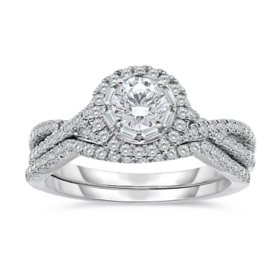 0.95 CT. T.W. Round Cut Halo Diamond Ring & Band Set in 14K Gold