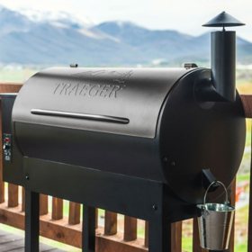 Traeger Renegade Wood Pellet Grill and Smoker, Black