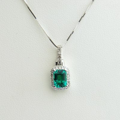 LAB EMERALD PENDANT .135TW DIA GREEN EME Sam's Club