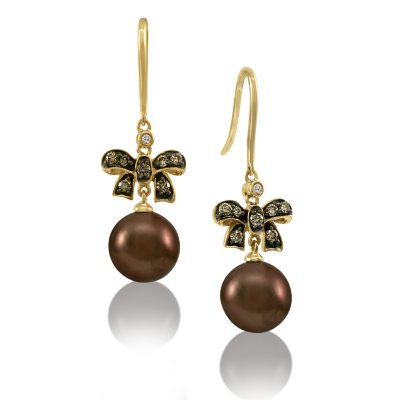 Chocolate store pearl earrings