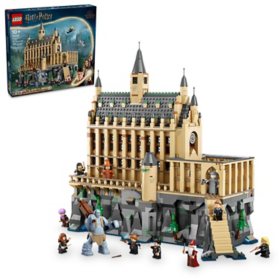 LEGO Harry Potter Hogwarts Castle The Great Hall Building Toy, 1732 pcs.