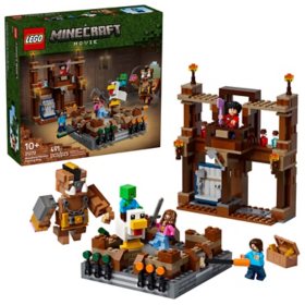 LEGO Minecraft Woodland Mansion Fighting Ring Building Set, 491 pcs.