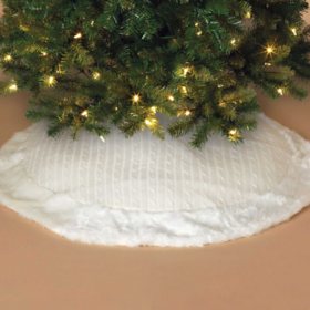 48" Cable Knit and Faux Fur Tree Skirt