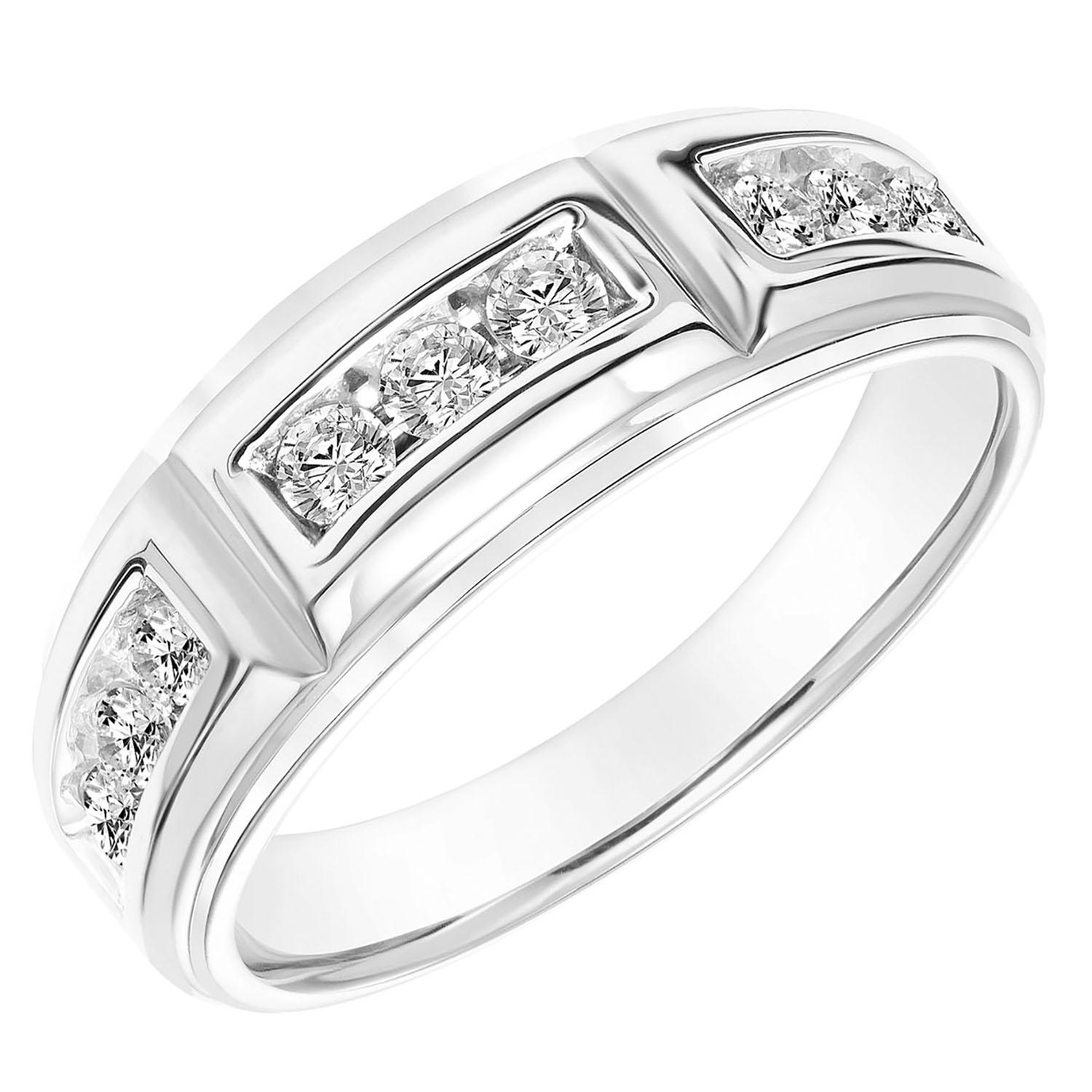 .75 CT. T.W. Men's Diamond Ring in 14K White Gold 10