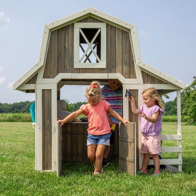 Outdoor store barn playhouse