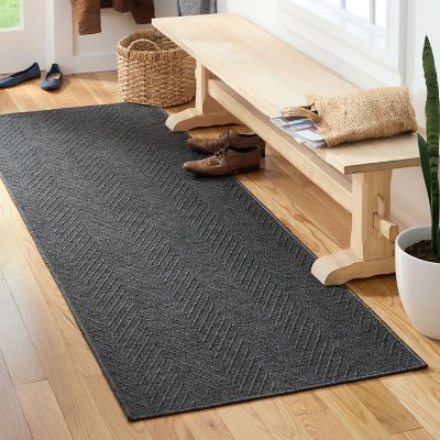 Town & Country Basics Pax Herringbone Textured Machine Washable Area Rug:- 2'5'x7'10', Black, Rectangle